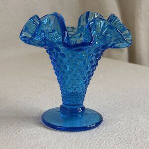 Vintage Fenton Colonial Blue Hobnail 4"‎ Footed Petite Vase with Ruffled Rim EUC